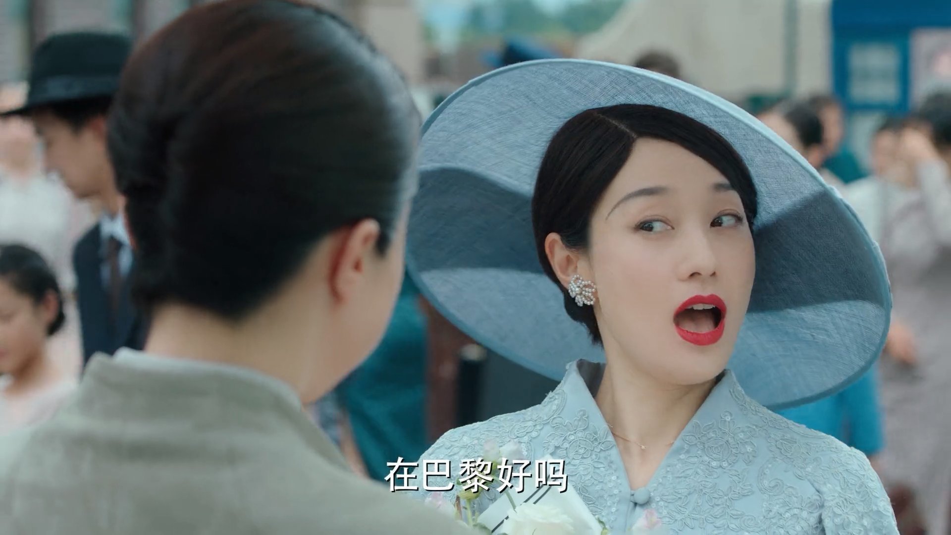 主教练罗纳德·科曼在欧洲杯前面临伤病困扰，弗兰基·德容和库普梅纳斯等主力缺阵。