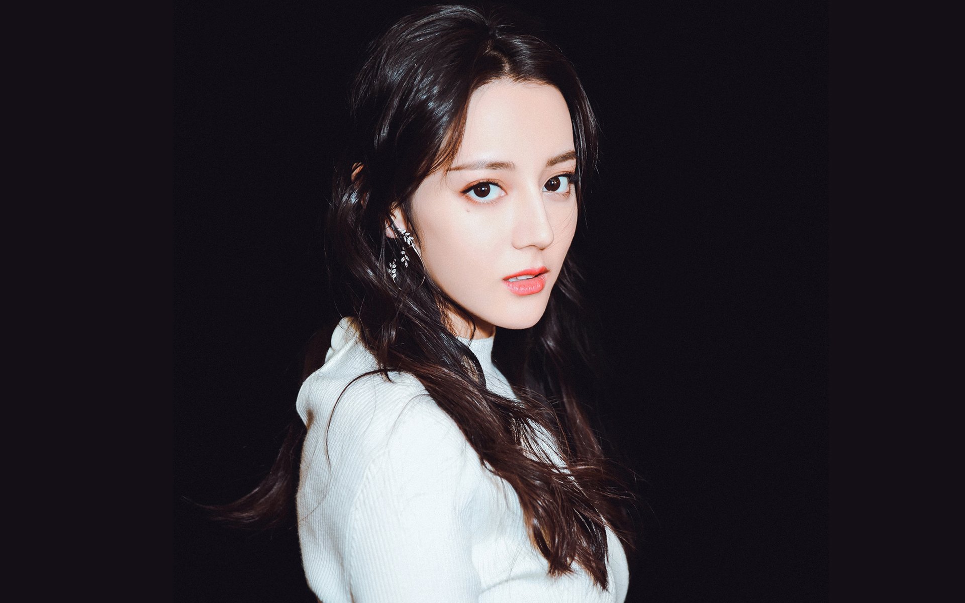 丁俊晖接受青年球员挑战表现沉稳，丁俊晖现象