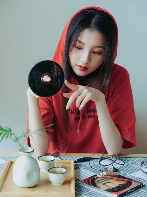 荷兰男队水球传接节奏清晰,荷兰男子三人篮球